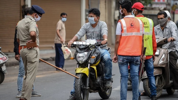 पटना में मास्क चेकिंग अभियान हुआ तेज, ढाई लाख से अधिक वसूला गया जुर्माना