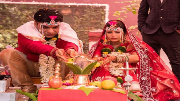 दुल्हन ने 2 शादी कर दूल्हों को 1.50 करोड़ रुपए का लगाया चुना, तीसरे के साथ अमेरिका हो गई फरार