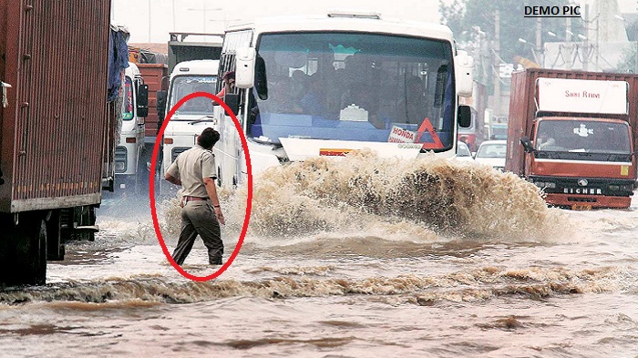 पटना में तेज बारिश से बेपरवाह ट्रैफिक संभाल रहा था कॉन्स्टेबल, DIG विकास वैभव ने देखा तो कहा- शाबाश