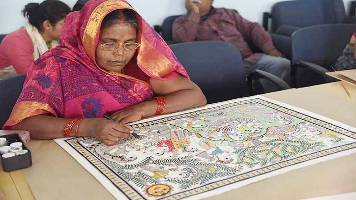दुलारी देवी ने दूसरे के घर बर्तन धो सीखी मिथिला पेंटिंग, उपहार में मिला पद्मश्री