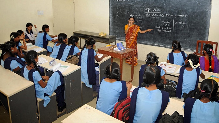 बिहार के शिक्षकों को मिला नीतीश का तोहफा, वेतन में 15 फीसदी का इजाफा